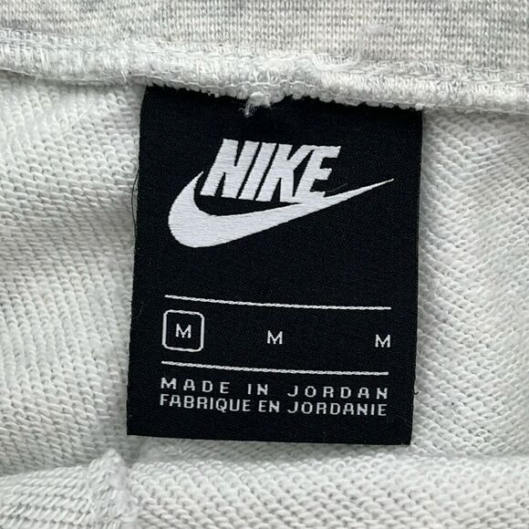 NIKE Girl’s Outfit Set Kids Medium Heather Gray Cropped Sweatshirt & Shorts 2 Pc - Picture 8 of 11